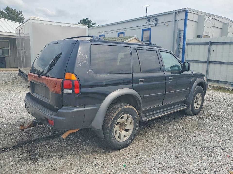 50176156 :رقم المزاد ، JA4MT31H4YP811523 vin ، 2000 Mitsubishi Montero مزاد بيع