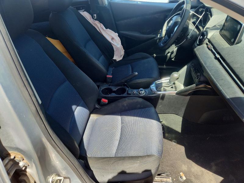 48504826 :رقم المزاد ، 3MYDLBYV6JY321747 vin ، 2018 Toyota Yaris Ia مزاد بيع