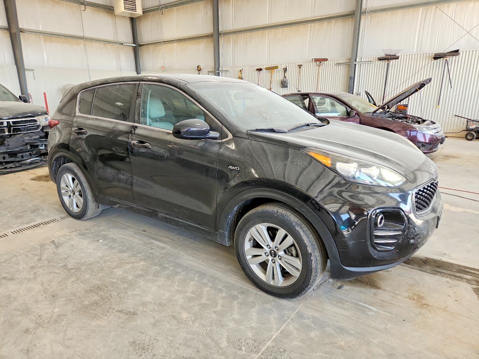 Продажа на аукционе авто 2017 Kia Sportage, vin: KNDPMCAC9H7223962, номер лота: 50682076