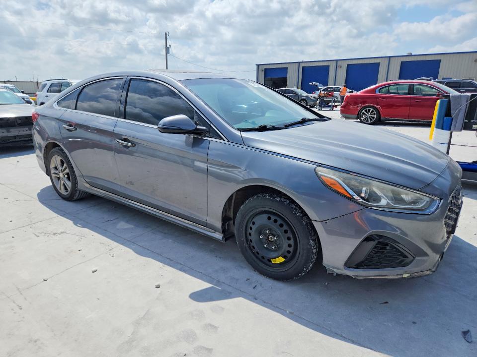 51225776 :رقم المزاد ، 5NPE34AF6JH688744 vin ، 2018 Hyundai Sonata مزاد بيع