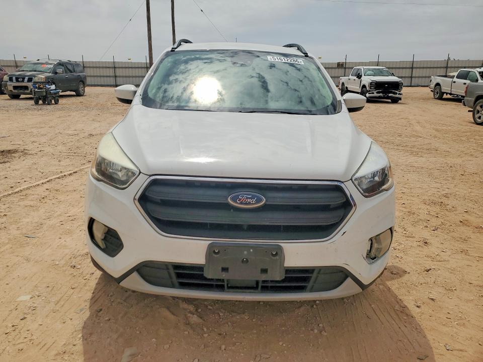 Продаж на аукціоні авто 2018 Ford Escape, vin: 1FMCU0GD7JUB76222, номер лоту: 51612286