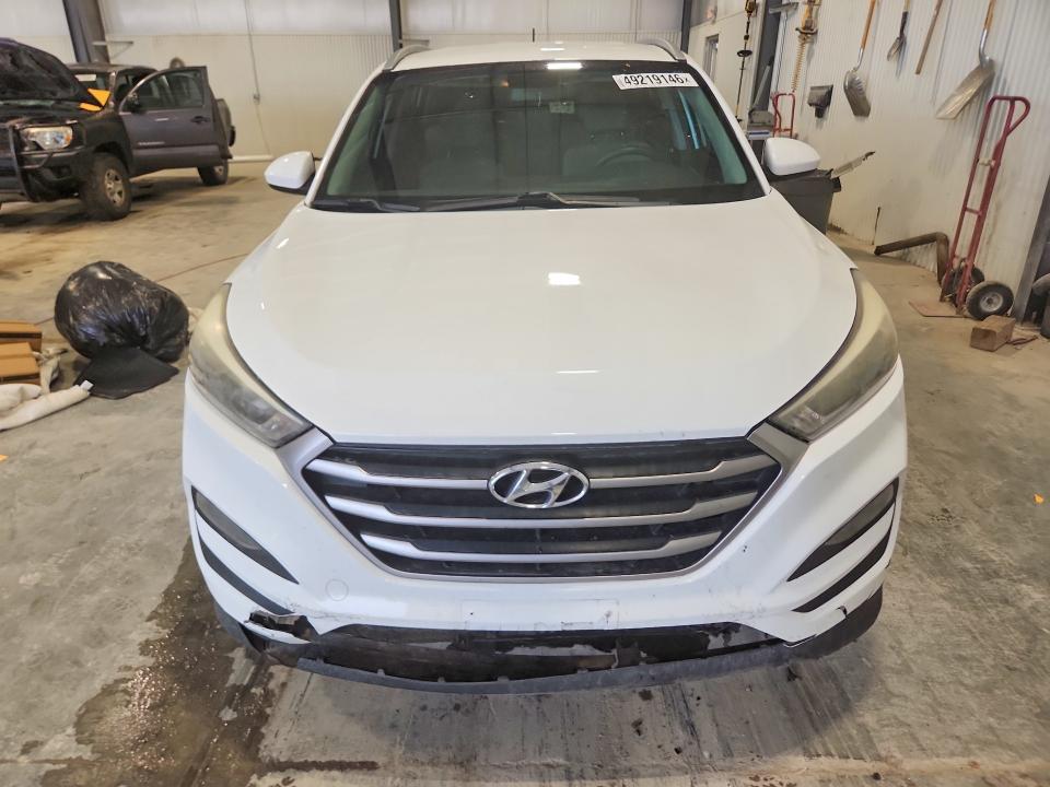 49219146 :رقم المزاد ، KM8J33A48HU386374 vin ، 2017 Hyundai Tucson مزاد بيع