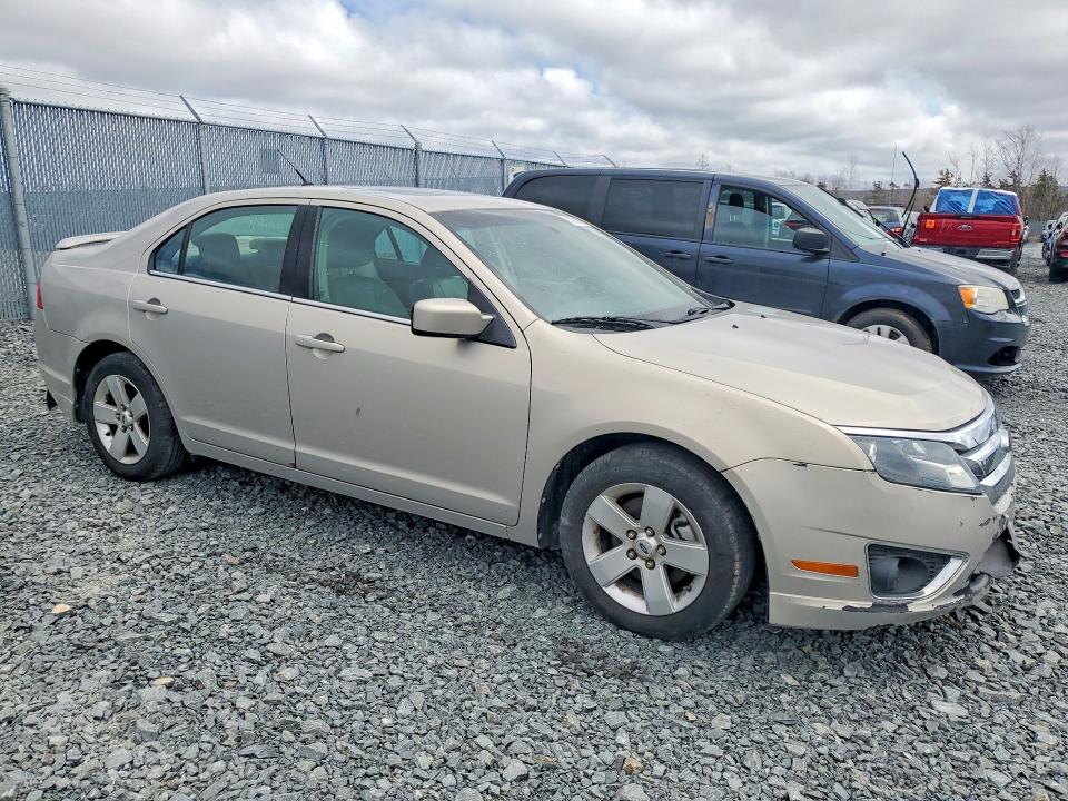 50131036 :رقم المزاد ، 3FAHP0CG8AR212451 vin ، 2010 Ford Fusion Sel V6 4dr Awd مزاد بيع