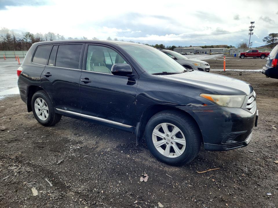2013 Toyota Highlander მანქანა იყიდება აუქციონზე, vin: 5TDBK3EH6DS271246, აუქციონის ნომერი: 50845306