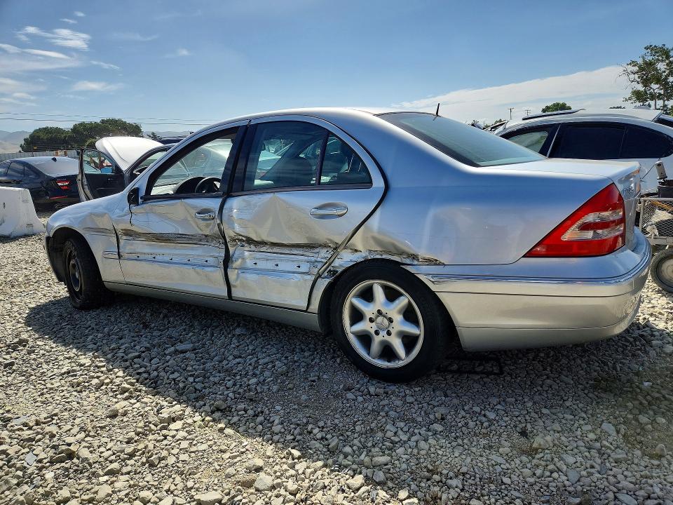 2001 Mercedes-benz C მანქანა იყიდება აუქციონზე, vin: WDBRF64JX1F094414, აუქციონის ნომერი: 50975016
