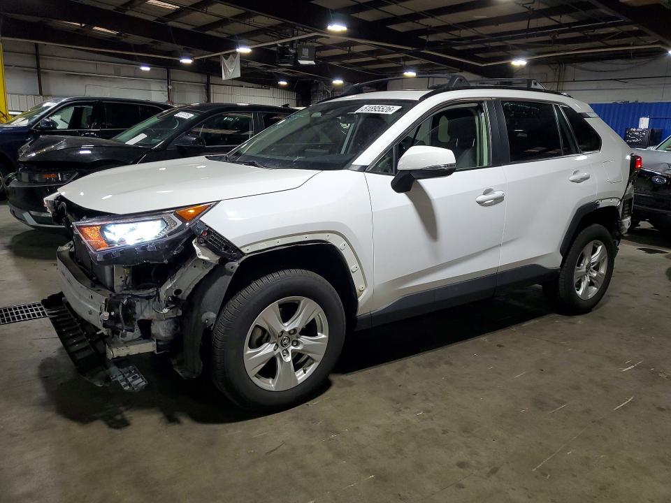 2019 Toyota Rav4 მანქანა იყიდება აუქციონზე, vin: JTMP1RFV5KD017696, აუქციონის ნომერი: 51895526