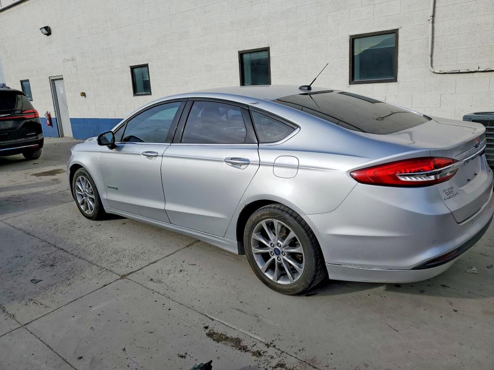 Продаж на аукціоні авто 2017 Ford Fusion, vin: 3FA6P0LU4HR325949, номер лоту: 50316116