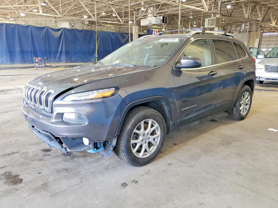 49394346 :رقم المزاد ، 1C4PJMCS9HW596685 vin ، 2017 Jeep Cherokee مزاد بيع