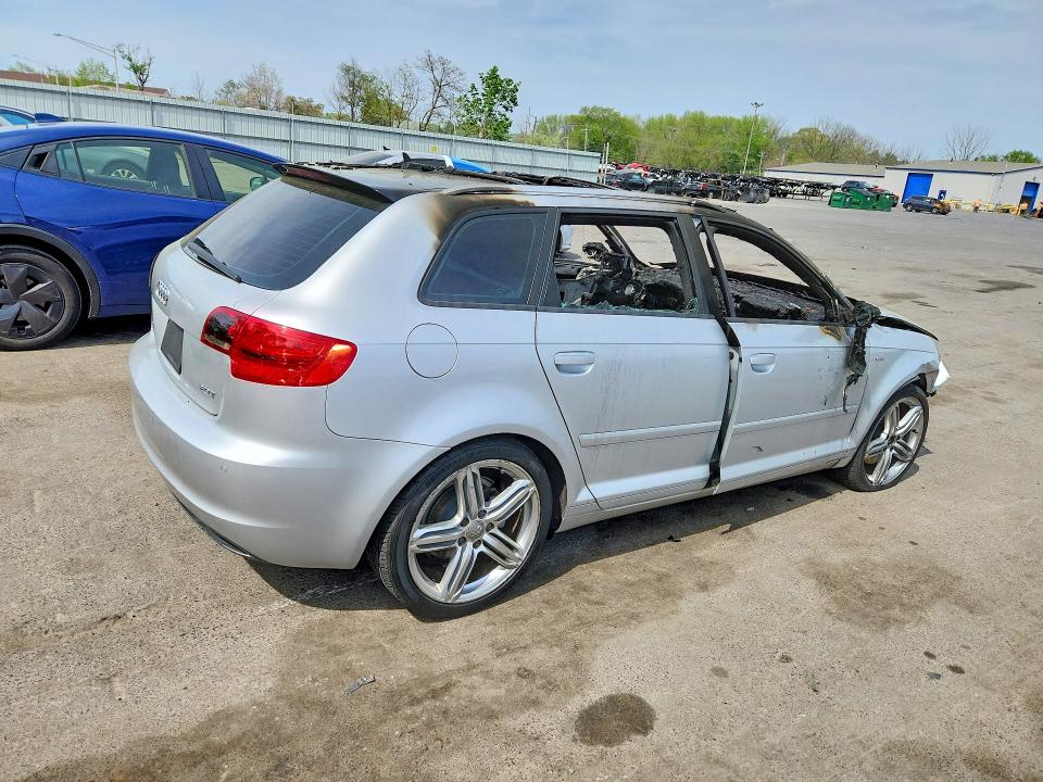 49922796 :رقم المزاد ، WAUKEAFM9CA124628 vin ، 2012 Audi A3 مزاد بيع