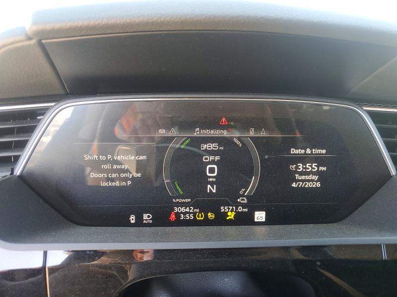 49021366 :رقم المزاد ، WA15AAGE7RB024639 vin ، 2024 Audi Q8 E-tron مزاد بيع