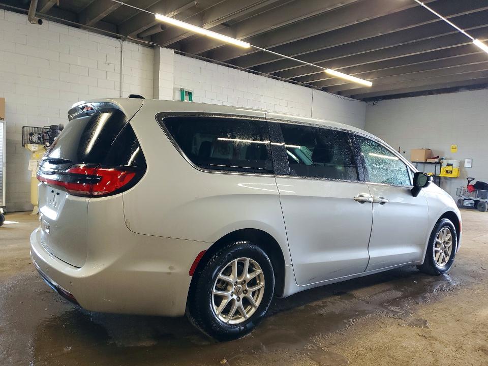 Продажа на аукционе авто 2024 Chrysler Pacifica, vin: 2C4RC1BG3RR148869, номер лота: 49256466