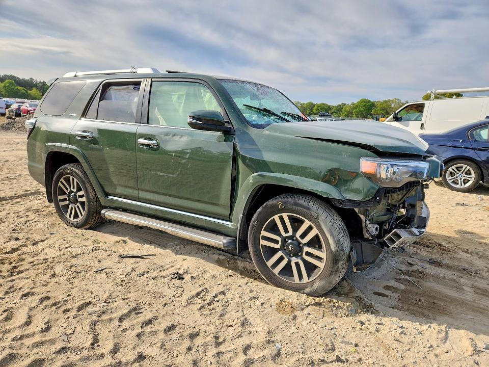 51686516 :رقم المزاد ، JTEKU5JR4N5989725 vin ، 2022 Toyota 4runner مزاد بيع