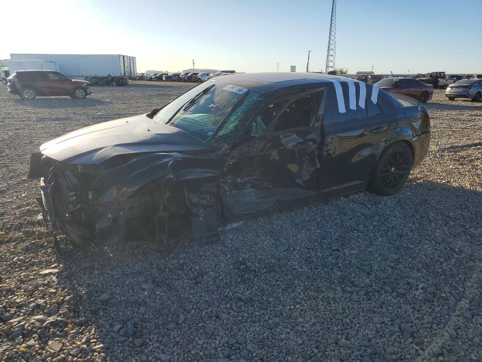 49961166 :رقم المزاد ، 2C3CCAGG9JH321193 vin ، 2018 Chrysler 300 مزاد بيع
