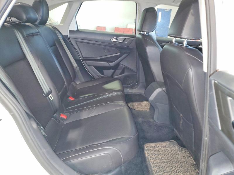 Продажа на аукционе авто 2019 Volkswagen Jetta 1.4 Tsi 4dr, vin: 3VWE57BU6KM275322, номер лота: 49171796