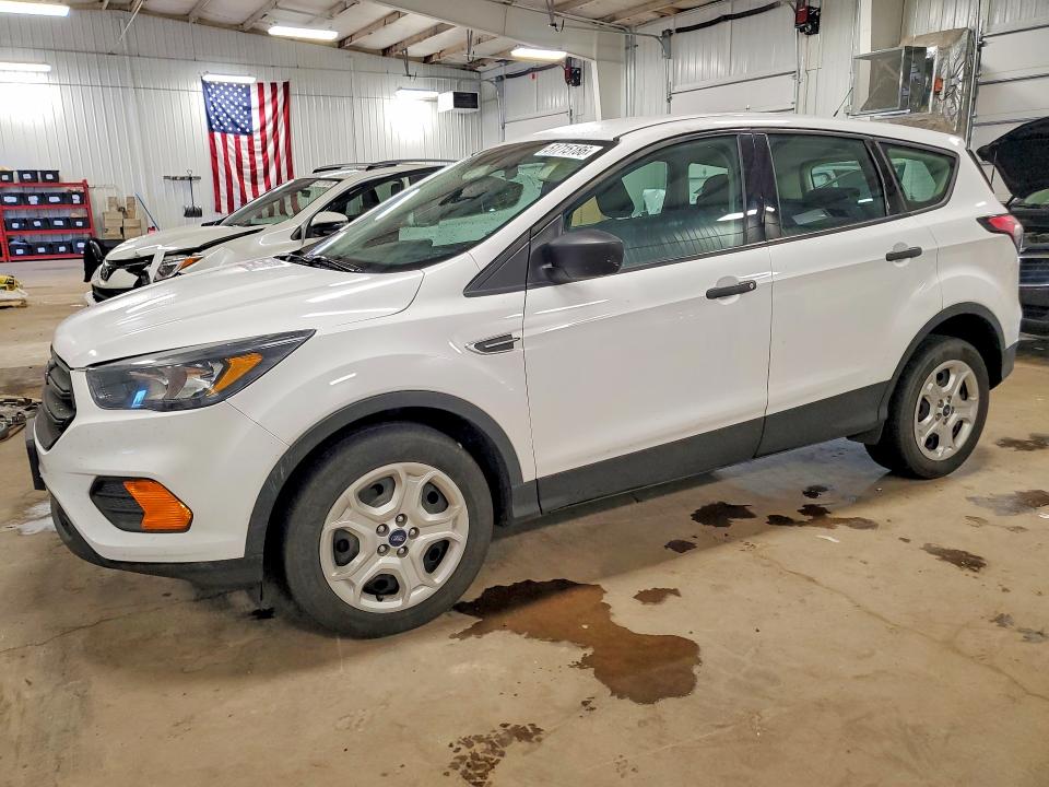 2018 Ford Escape მანქანა იყიდება აუქციონზე, vin: 1FMCU0F76JUD21438, აუქციონის ნომერი: 51715186