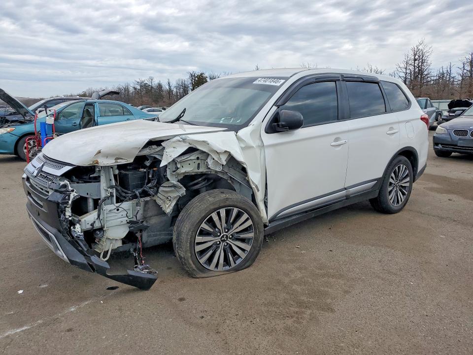 Продаж на аукціоні авто 2020 Mitsubishi Outlander, vin: JA4AD2A3XLZ045048, номер лоту: 47401846