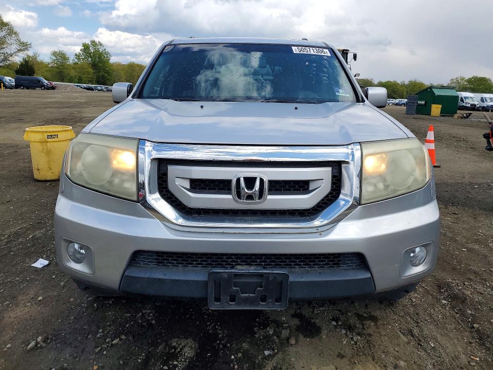 50571306 :رقم المزاد ، 5FNYF4H67BB054501 vin ، 2011 Honda Pilot مزاد بيع