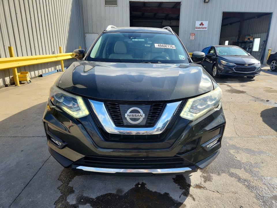 2017 Nissan Rogue მანქანა იყიდება აუქციონზე, vin: JN8AT2MTXHW402164, აუქციონის ნომერი: 49466176