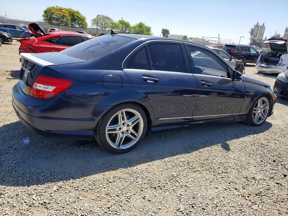 Продажа на аукционе авто 2013 Mercedes-benz C, vin: WDDGF4HB4DA854764, номер лота: 49297796