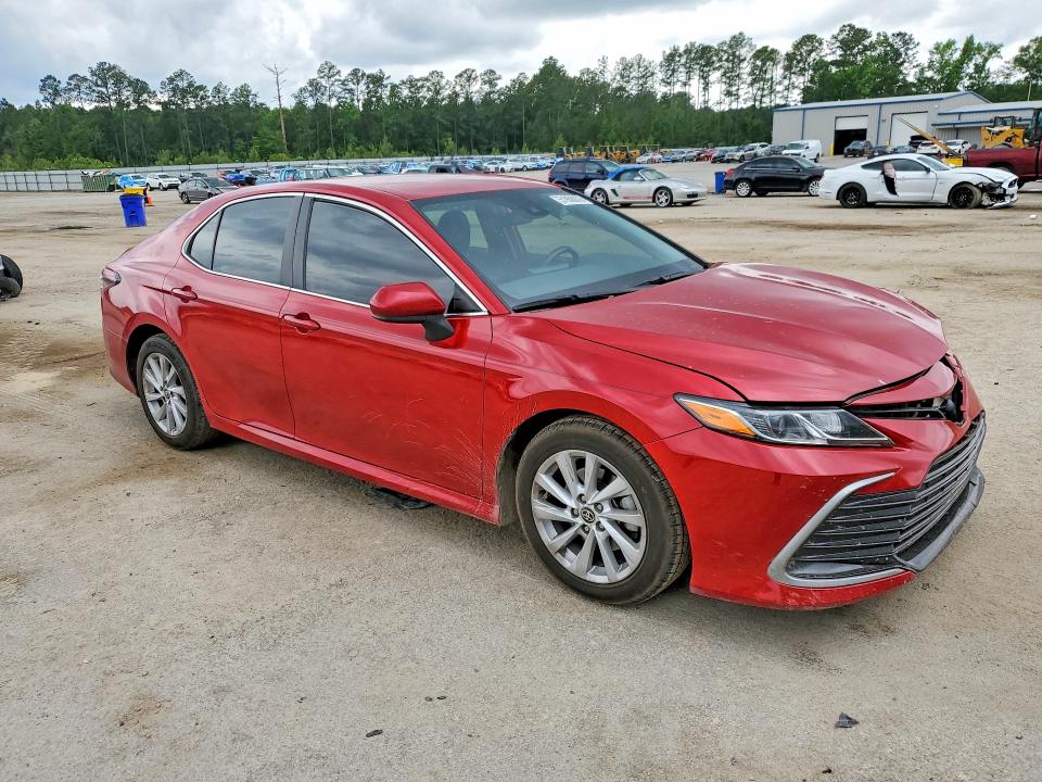 51956876 :رقم المزاد ، 4T1C11AK5PU103865 vin ، 2023 Toyota Camry مزاد بيع