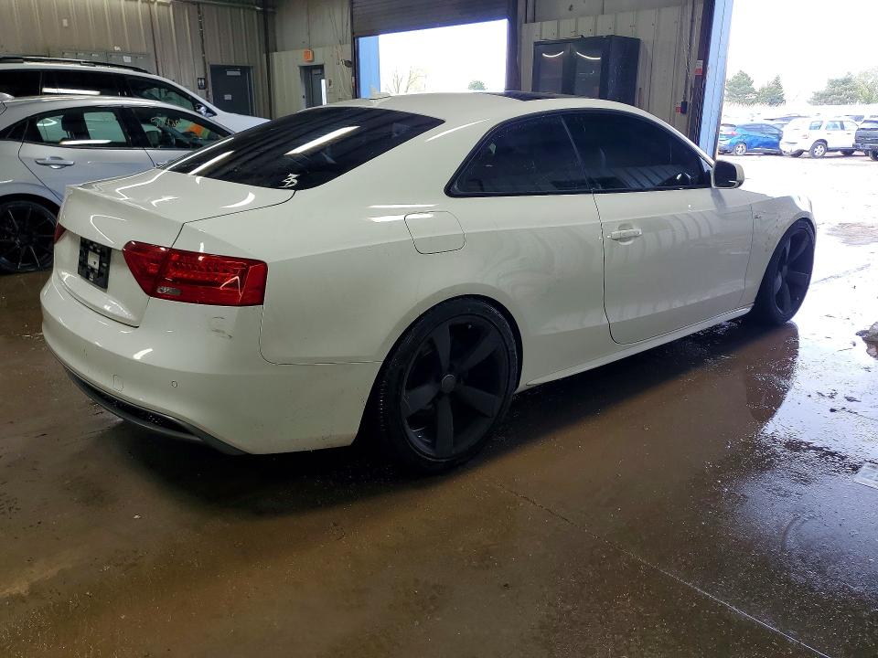 2015 Audi A5 მანქანა იყიდება აუქციონზე, vin: WAUSFAFR2FA048764, აუქციონის ნომერი: 50495086