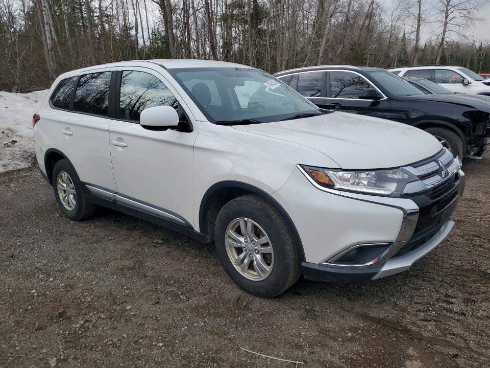 Продажа на аукционе авто 2018 Mitsubishi Outlander, vin: JA4AZ2A32JZ612688, номер лота: 47943206
