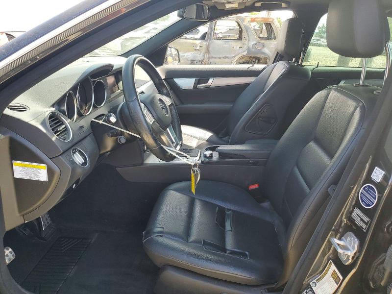 Продажа на аукционе авто 2013 Mercedes-benz C, vin: WDDGF4HBXDA788205, номер лота: 49418316