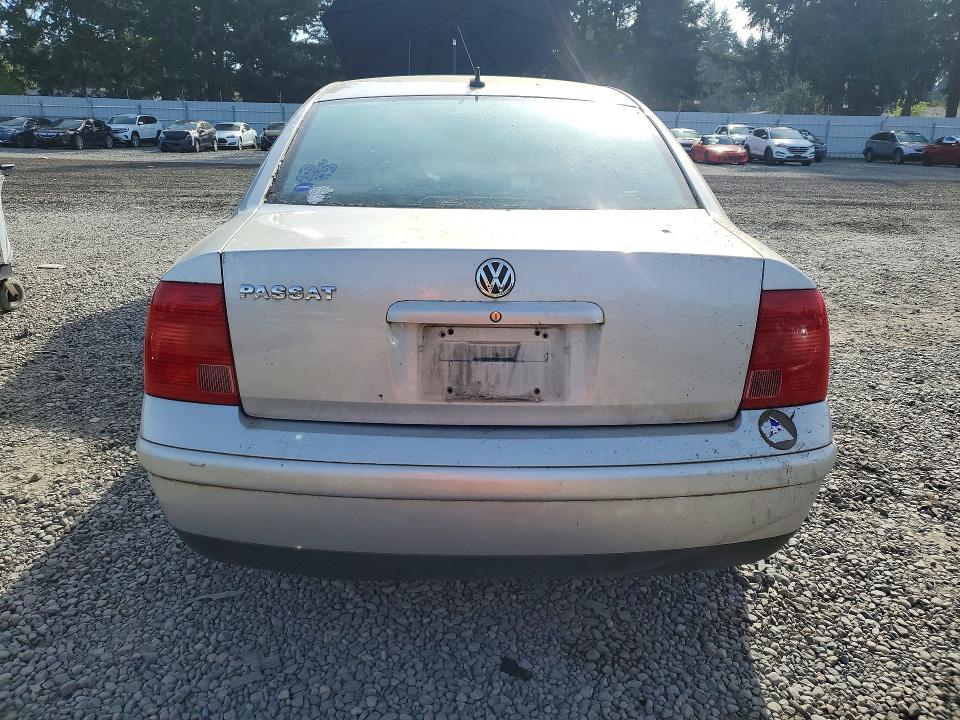 51719656 :رقم المزاد ، WVWMA63B9XE498226 vin ، 1999 Volkswagen Passat مزاد بيع