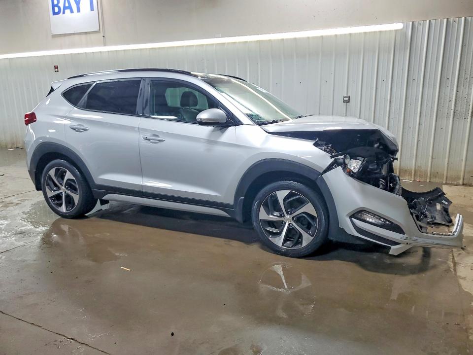 2018 Hyundai Tucson მანქანა იყიდება აუქციონზე, vin: KM8J3CA28JU822385, აუქციონის ნომერი: 51360926