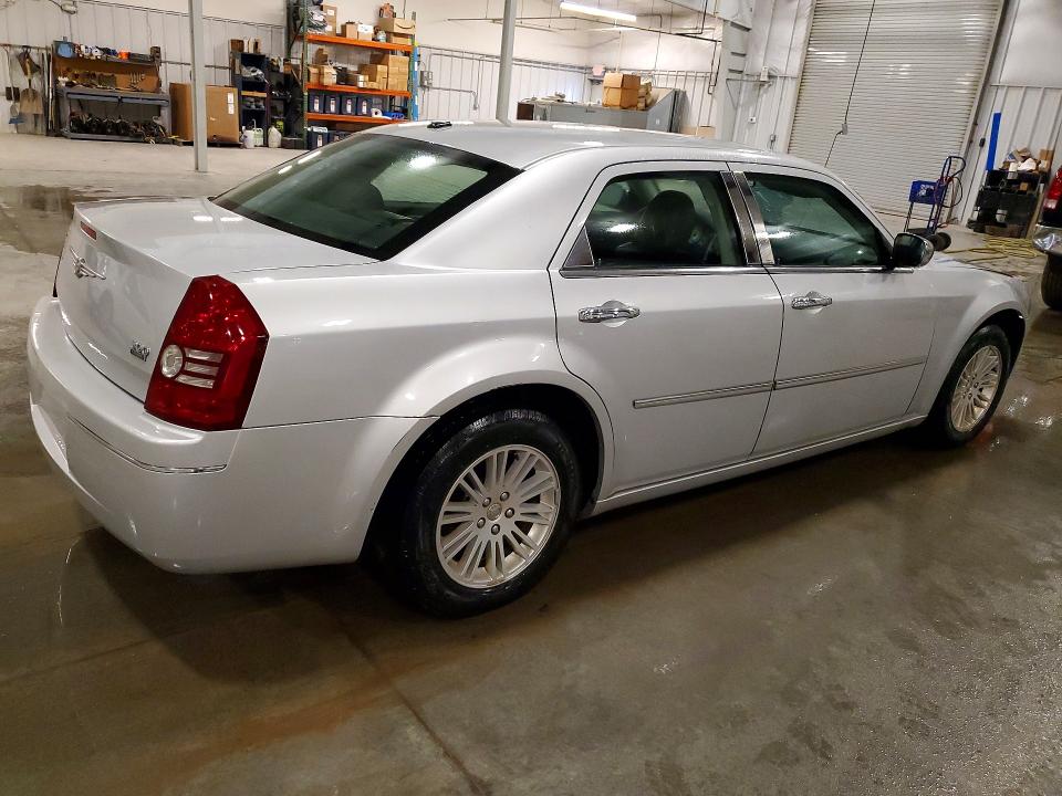 Продаж на аукціоні авто 2010 Chrysler 300, vin: 2C3CA5CV0AH327501, номер лоту: 49602026