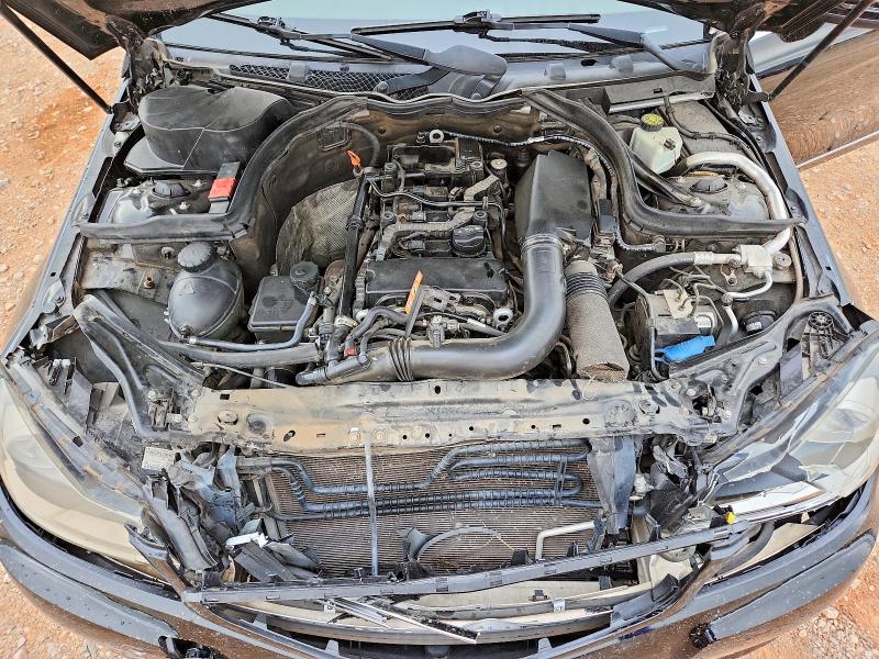 2012 Mercedes Benz C მანქანა იყიდება აუქციონზე, vin: WDDGF4HB8CR213438, აუქციონის ნომერი: 51199726