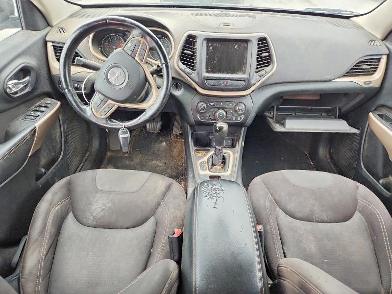 52007116 :رقم المزاد ، 1C4PJLCB4HW574068 vin ، 2017 Jeep Cherokee مزاد بيع