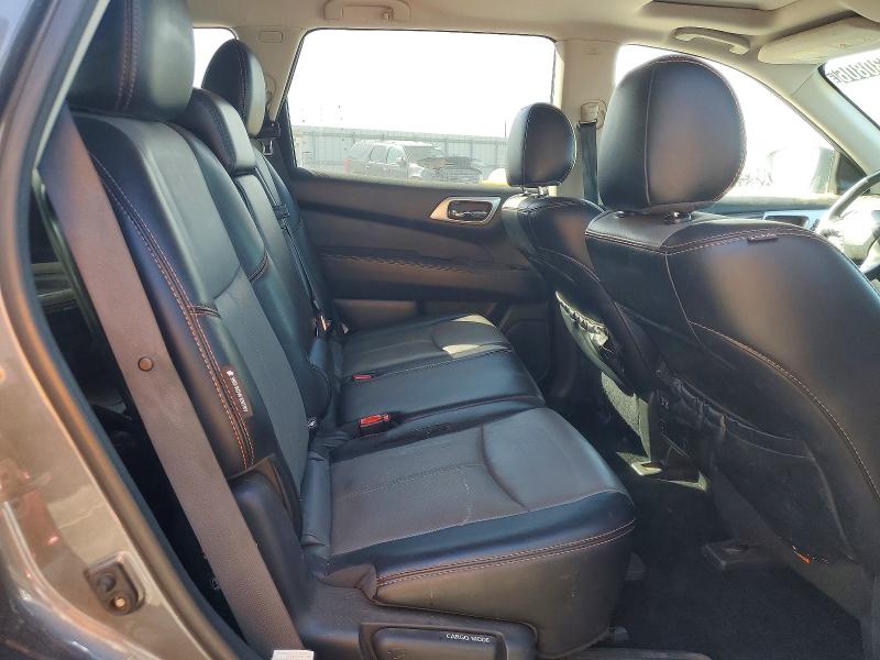 48530806 :رقم المزاد ، 5N1DR2MM4KC633615 vin ، 2019 Nissan Pathfinder مزاد بيع