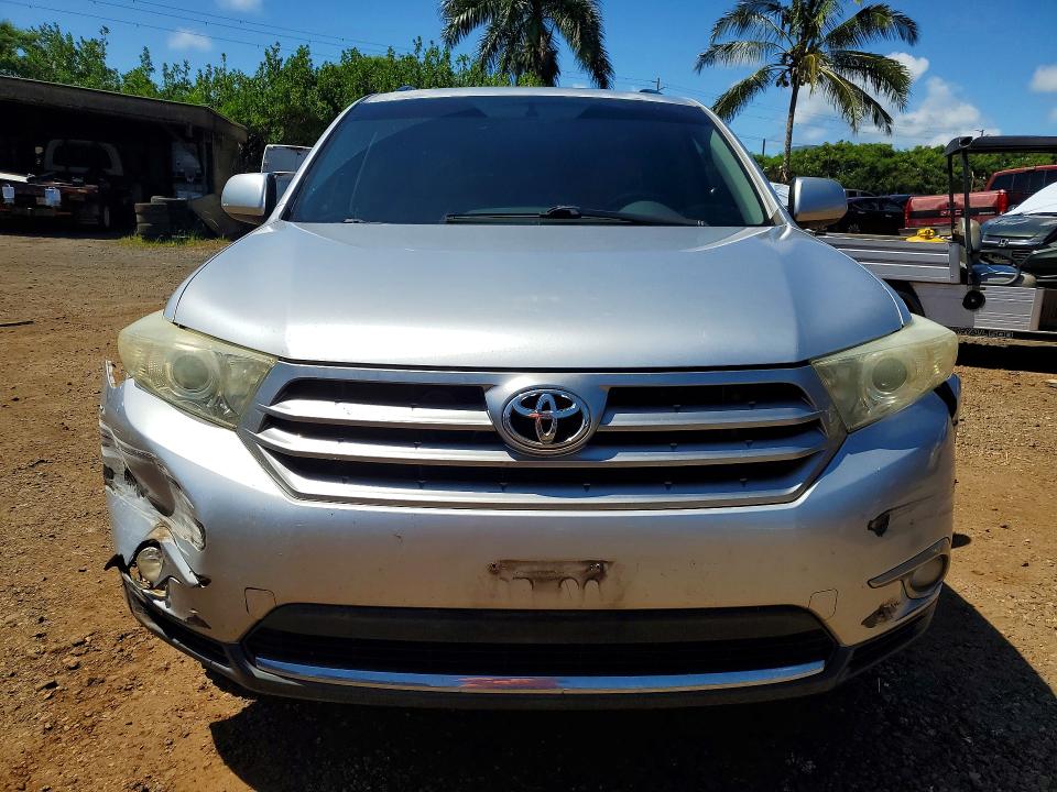 2013 Toyota Highlander მანქანა იყიდება აუქციონზე, vin: 5TDZK3EH1DS107773, აუქციონის ნომერი: 50888156