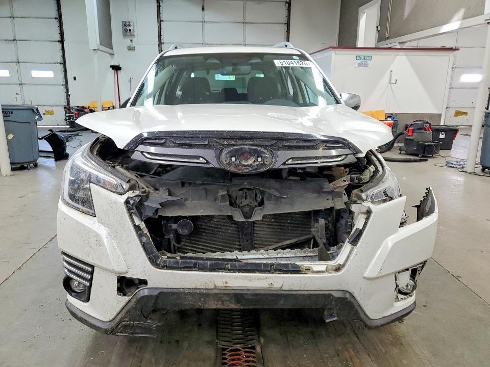 2022 Subaru Forester მანქანა იყიდება აუქციონზე, vin: JF2SKARC6NH435864, აუქციონის ნომერი: 51041626