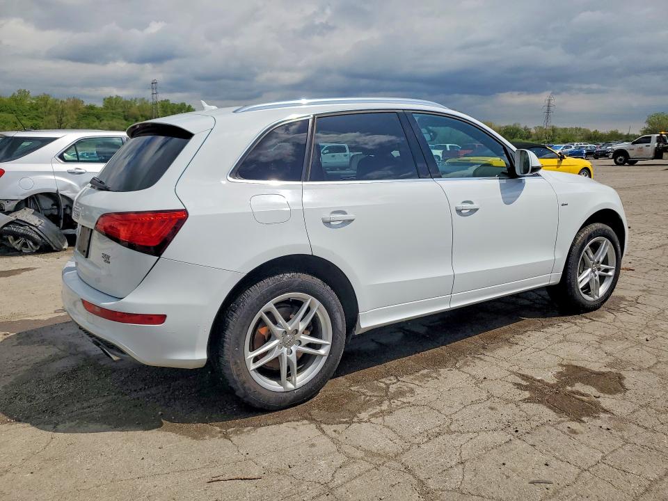 2014 Audi Q5 მანქანა იყიდება აუქციონზე, vin: WA1DGAFP8EA054715, აუქციონის ნომერი: 51550566