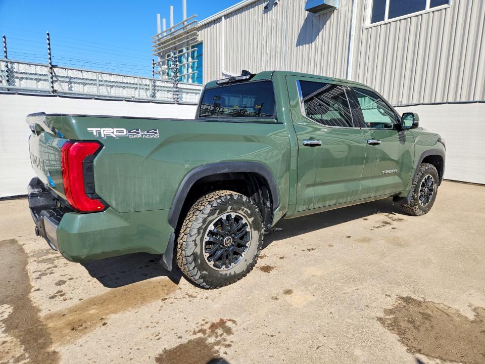 Продажа на аукционе авто 2022 Toyota Tundra, vin: 5TFJA5DB1NX029726, номер лота: 50925606