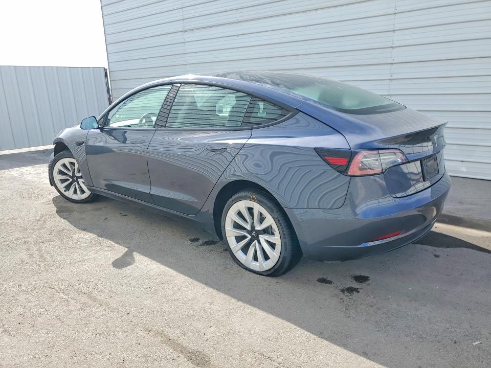 48779716 :رقم المزاد ، 5YJ3E1EB1NF261676 vin ، 2022 Tesla Model 3 مزاد بيع