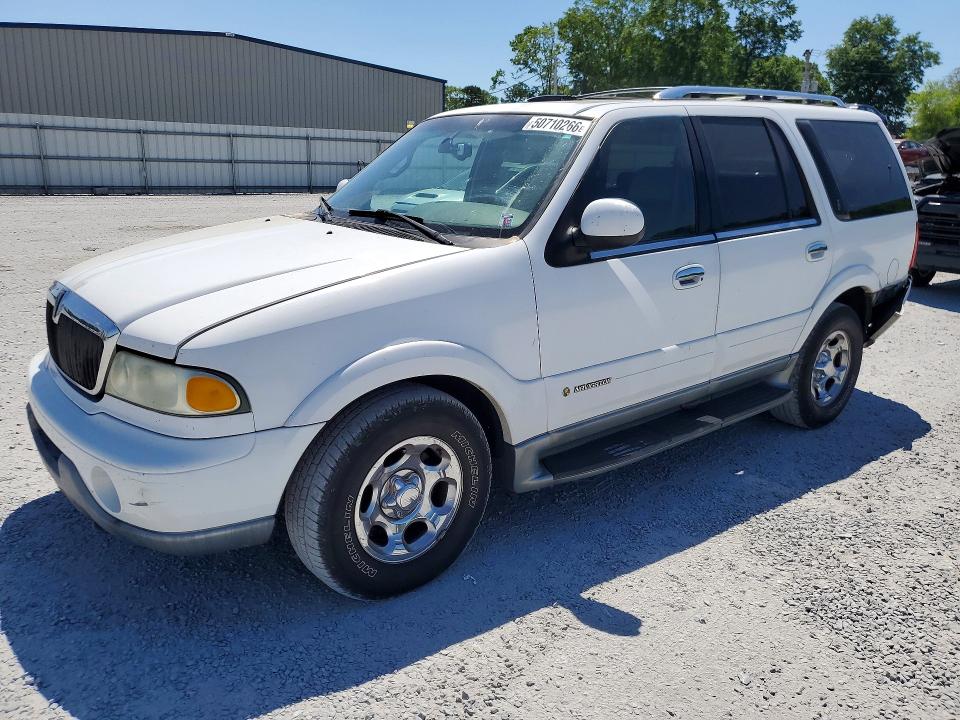 50710266 :رقم المزاد ، 5LMFU28R31LJ15987 vin ، 2001 Lincoln Townhouse Navigator مزاد بيع