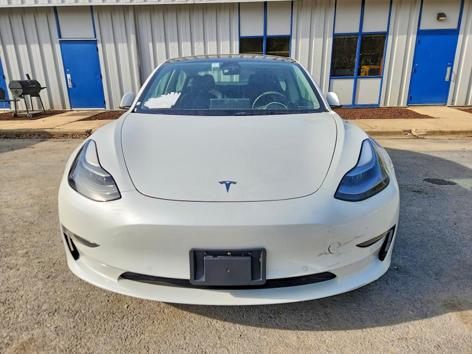 2022 Tesla Model 3 მანქანა იყიდება აუქციონზე, vin: 5YJ3E1EA4NF369443, აუქციონის ნომერი: 48713586