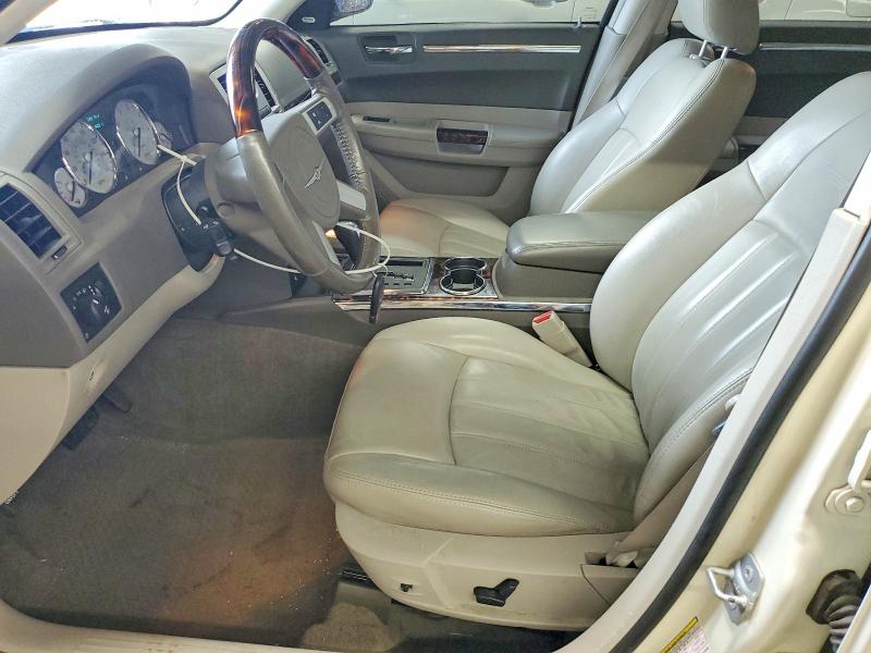 2010 Chrysler 300c მანქანა იყიდება აუქციონზე, vin: 2C3CA6CT9AH126183, აუქციონის ნომერი: 49915896