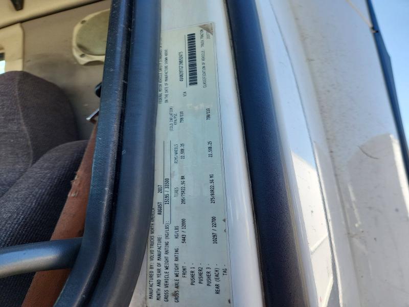 50617886 :رقم المزاد ، 4V4N39TG7JN892475 vin ، 2018 Volvo Vnl مزاد بيع