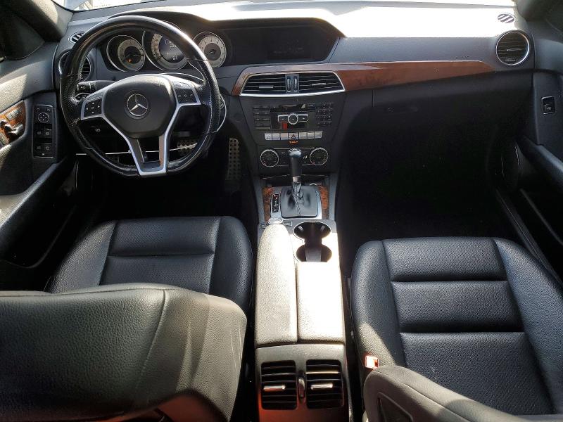 2014 Mercedes-benz C მანქანა იყიდება აუქციონზე, vin: WDDGF4HB9EA955364, აუქციონის ნომერი: 50825356