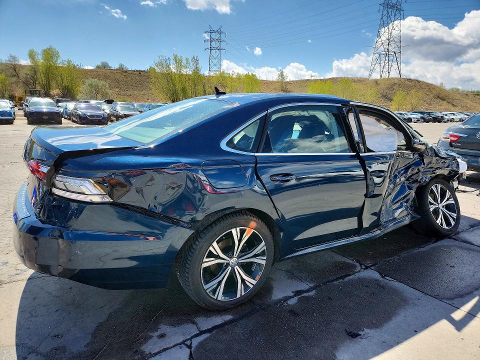 51520736 :رقم المزاد ، 1VWSA7A34MC002861 vin ، 2021 Volkswagen Passat مزاد بيع