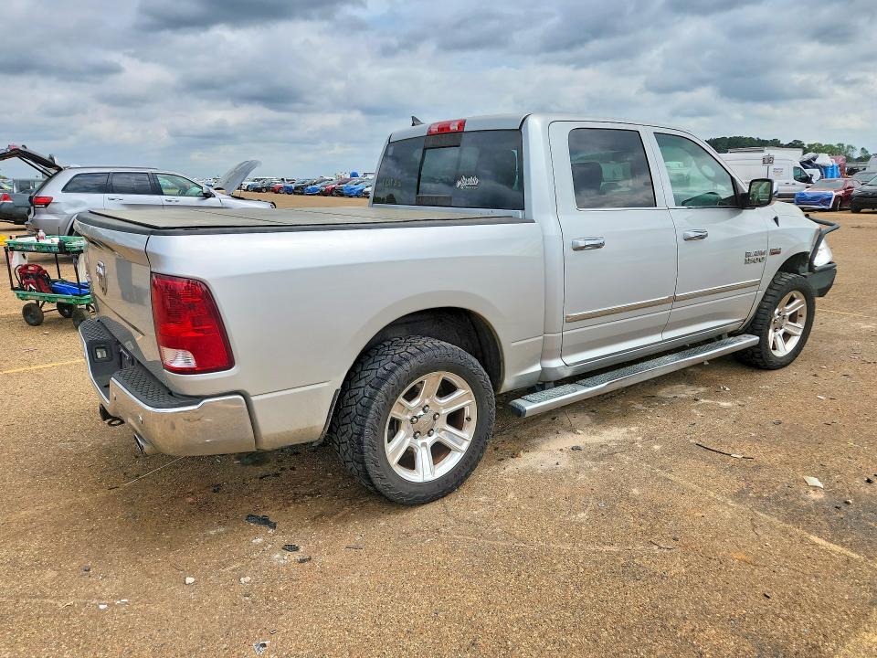 48158126 :رقم المزاد ، 1C6RR6LT3HS747699 vin ، 2017 Ram 1500 مزاد بيع