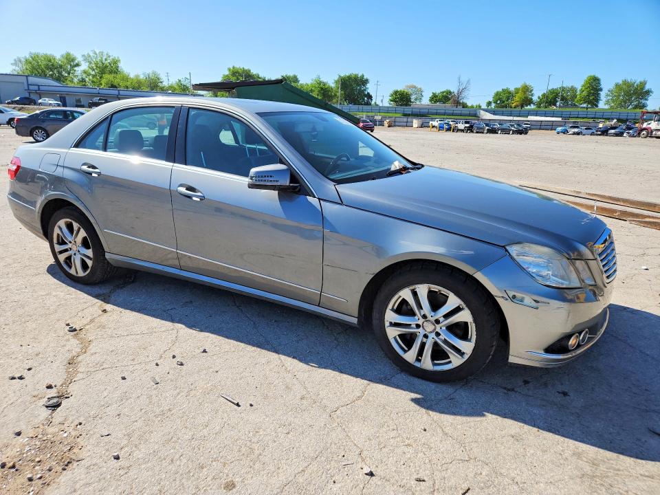 51262766 :رقم المزاد ، WDDHF8HB2BA431335 vin ، 2011 Mercedes-benz E مزاد بيع