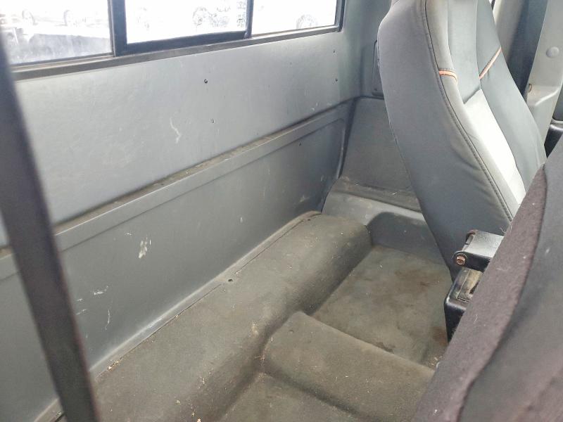 48356296 :رقم المزاد ، 4F4YR16U04TM12522 vin ، 2004 Mazda B3000 مزاد بيع