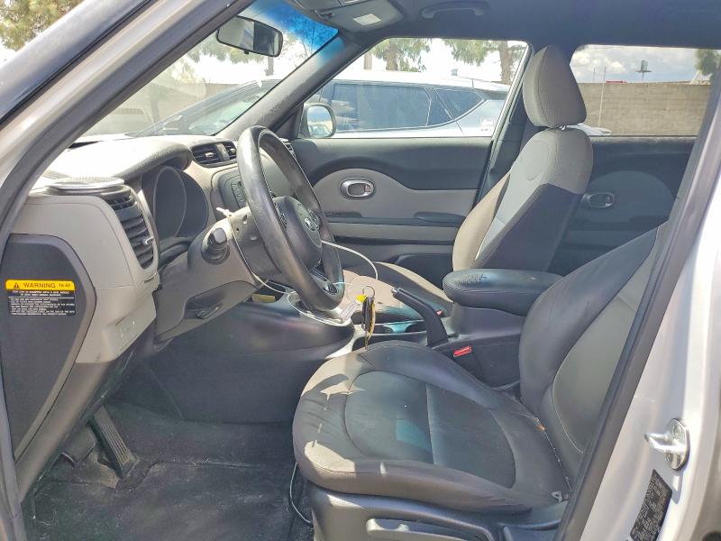 49708006 :رقم المزاد ، KNDJN2A26F7799431 vin ، 2015 Kia Soul مزاد بيع
