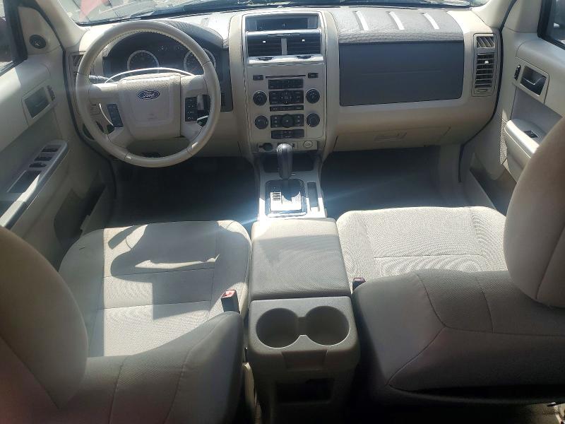 51691886 :رقم المزاد ، 1FMCU0DG4AKB81467 vin ، 2010 Ford Escape مزاد بيع