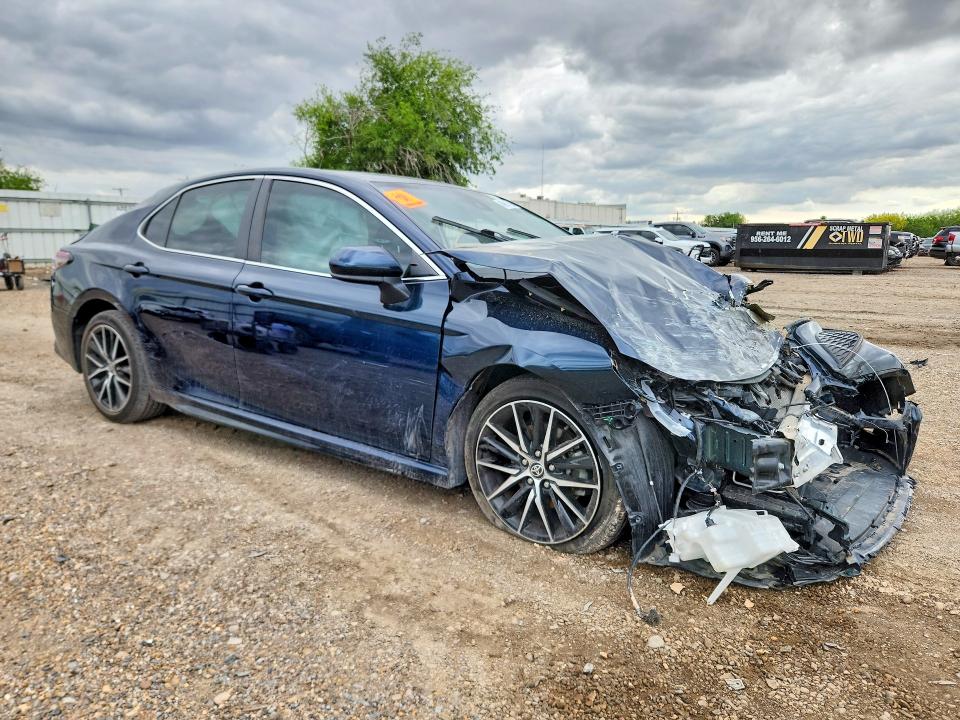 2021 Toyota Camry მანქანა იყიდება აუქციონზე, vin: 4T1G11AKXMU542623, აუქციონის ნომერი: 48991516